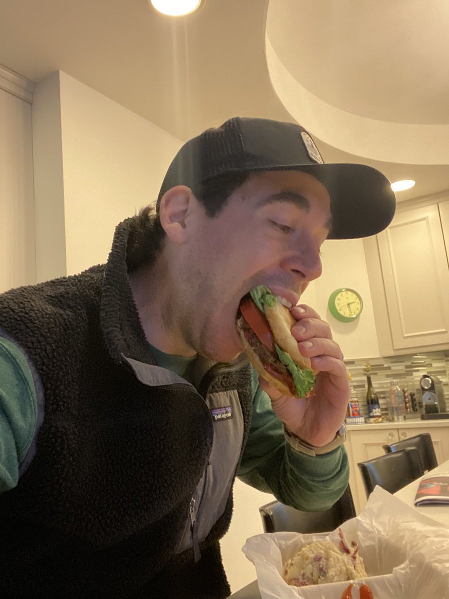 Going green today with a visit to <a href="/VeggieGalaxy/">Veggie Galaxy</a> 🌱🍔 #GuyCertified #DDD <a href="/GuyFieri/">Mayor Guy Fieri</a> 15 down 23 to go!!