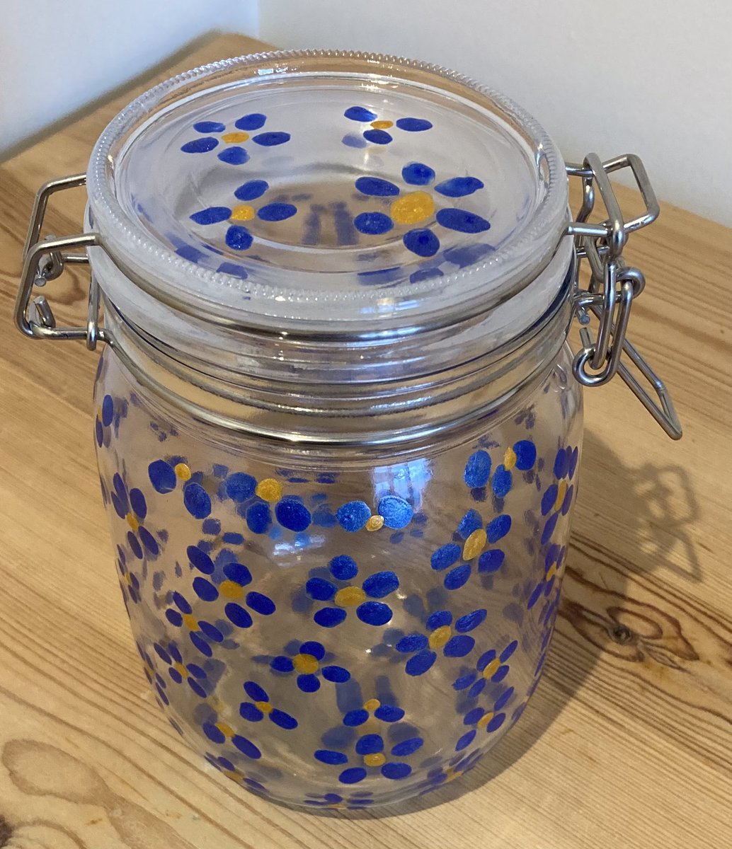 whiteheartcraft's tweet photo. #womaninbizhour #shophandmadehour

Sunny in Sussex today hope you all shared the blue skys too 🌻😀

New handpainted storage jars 

https://t.co/uW1p1nqFAb https://t.co/VhASudPj4K