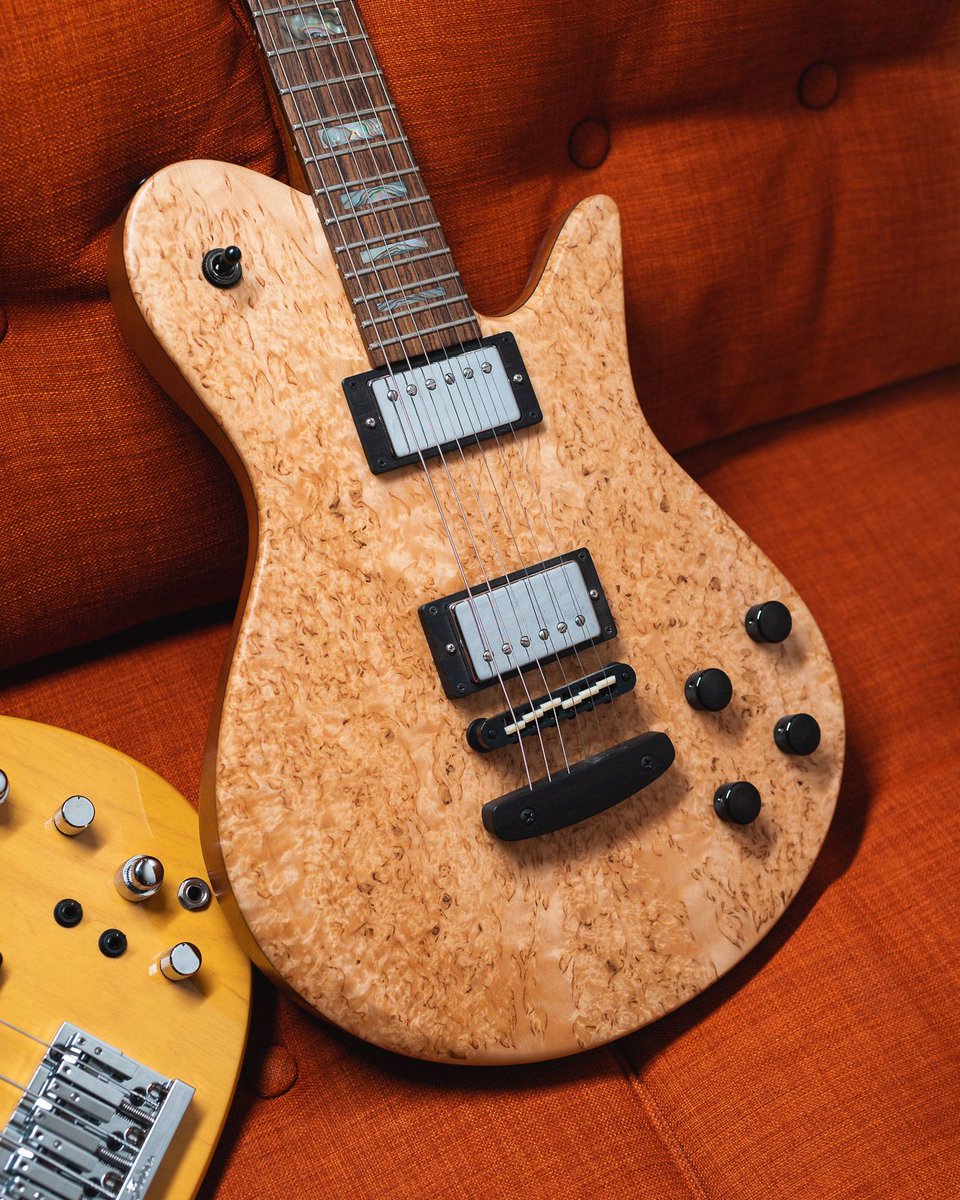 ChicagoMusicEx's tweet photo. Fodera Guitars are the tops! Make an offer on this Masur Birch Top Imperial Custom and any of our used and vintage guitars when you call or click today. https://t.co/diL1R6oj68 #chicagomusicexchange #fodera #imperialcustom #masurbirchtop #mahoganybody #mahoganyneck #used https://t.co/5MamXi6cPl