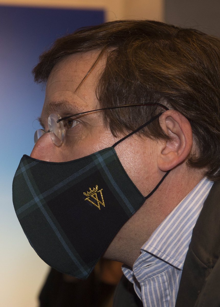 MAMENCOMUNICA's tweet image. Hoy hemos tenido la inauguración @HotelWellington #Madrid 
Gracias @AlmeidaPP_  @begonavillacis 

Tras casi un año cerrado el Hotel 🏨 abrió sus puertas y lo hace con mucha ilusión y una nueva cara. 
Os invitamos a que paséis a descubrirlo
C/ Velazquez 8 

@FbDvg @ChefLibrero