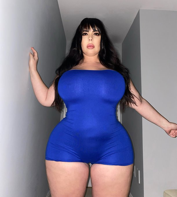 ❄️🧊 Sale time top of page 😘 https://t.co/PIh8fMk4AX