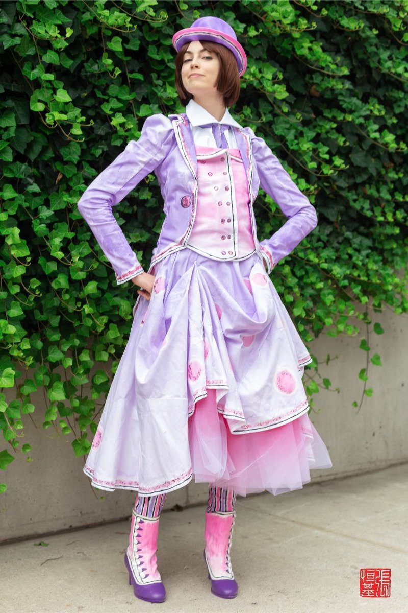 FoodAndCosplay's tweet photo. "Everything is possible, even the impossible." Mary Poppins

Cosplay by @LoTCosplay
Photos by @FoodAndCosplay
Taken at @NY_Comic_Con 2019

#marypoppins #marypoppinsreturns #acoverisnotthebook #disney #disneycosplay #handpainted #cosplayer #madewithfabric #cosplay https://t.co/t3smeOiJFT