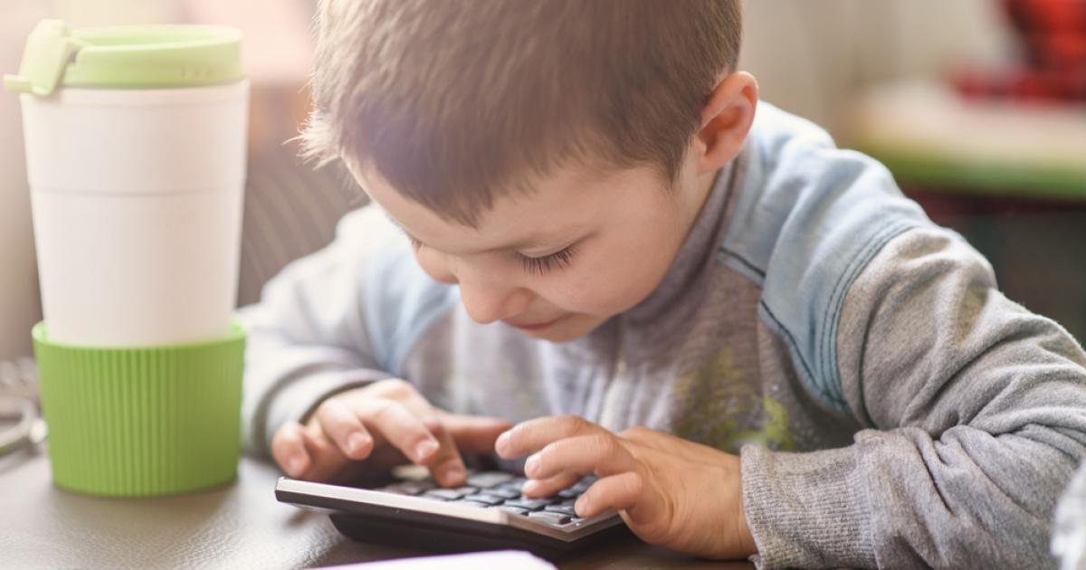 'What does the evidence suggest might be the most effective ways of working with children at home to develop their mathematical knowledge and understanding?' 

EEF blog on 'Supporting the learning of mathematics at home'

Read here: eef.li/8o6hEj