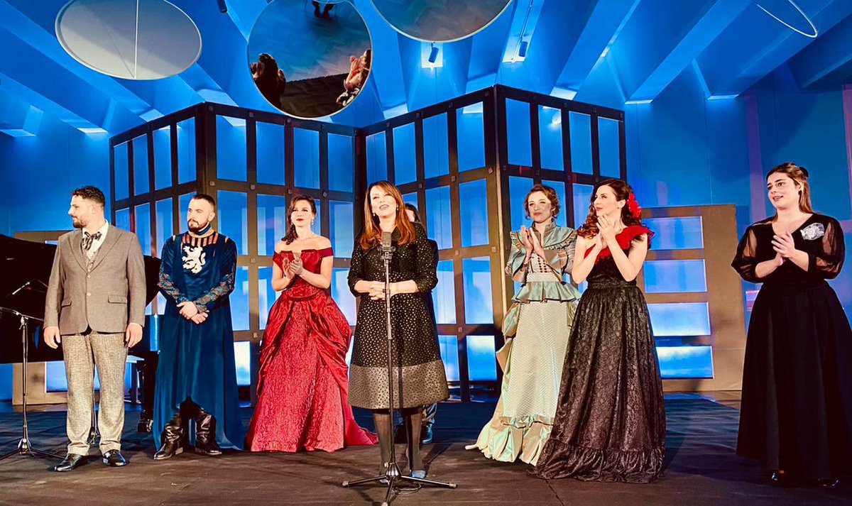 BucciFab's tweet image. Bellissima serata all’ #Opera con gli “Artisti del Futuro”! Fantastico ascoltare questi giovani talenti che continueranno a far vivere l’emozione dell’opera e della concertistica negli anni a venire #TKOB #musica 🎼