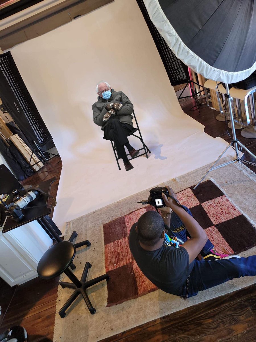 I want to personally thank <a href="/BernieSanders/">Bernie Sanders</a> <a href="/SenSanders/">Sen. Bernie Sanders</a> for dropping in on me to pose for this wonderful photo!! #FeelTheBern #BernieSanders #BernieSandersMittens