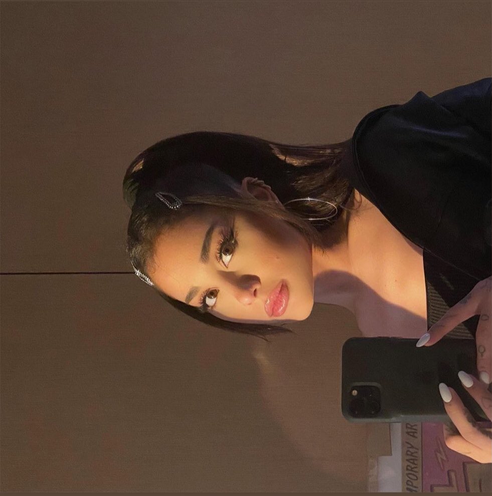 Still trying to process how BEAUTIFUL this is oh my 😍😍😍 @ArianaGrande