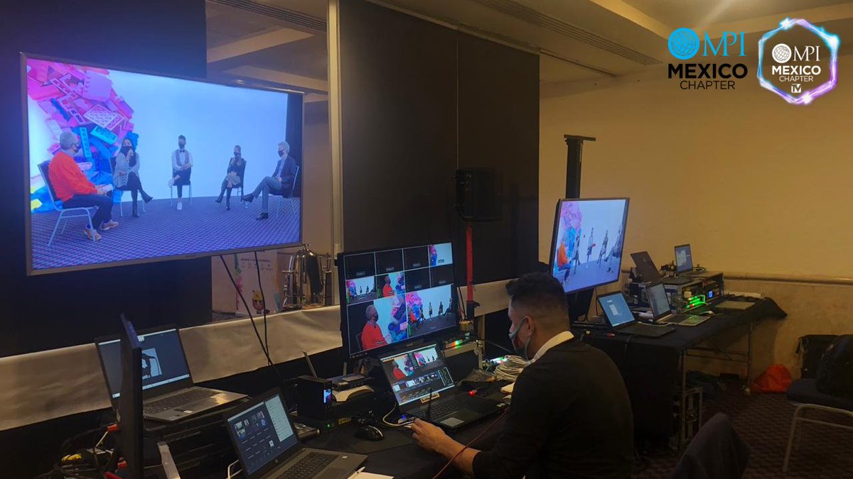 MPI_Mexico's tweet photo. #Backstage | Te compartimos un poco del detrás de cámaras en el lanzamiento del programa #UNDIVERSITY con el equipo en acción de #GoGlobalStreamRoom, @CaminoReal y @BehindMeetings.
 
#EveryoneCounts #TodosSomosCOMIR #ConstruyendoJuntosSíPodemosMPIMéxico @MPI #inclusión #MICE https://t.co/J3FlQufc2u