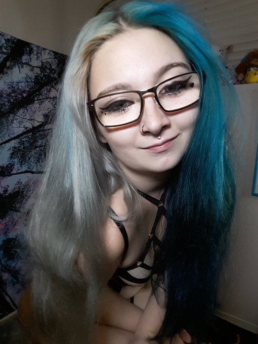 Super excited to get some new edibles to try today!! Ill post them for sure cuz nerd on a rope edibles<a href="/tag/canadiangirls"class="tags"><span>#canadiangirls</span></a><a href="/tag/canadaday"class="tags"><span>#canadaday</span></a><a href="/tag/gotta"class="tags"><span>#gotta</span></a>