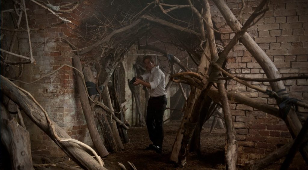 The editing is masterful, seamlessly intercutting the timelines and different perspectives. The cinematography is stunning. Even the set design is immaculate (especially the old fort in Childress’ backyard).