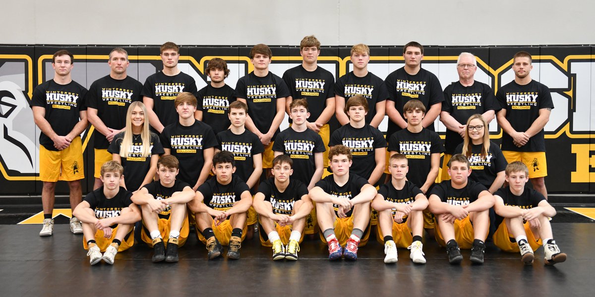 RRCActivities's tweet photo. Congratulations to the 2020-21 Raccoon River Conference dual team wrestling champions, Coach Ryan Jensen and the Winterset Huskies. #RRCChamps https://t.co/cJXrK1FGei