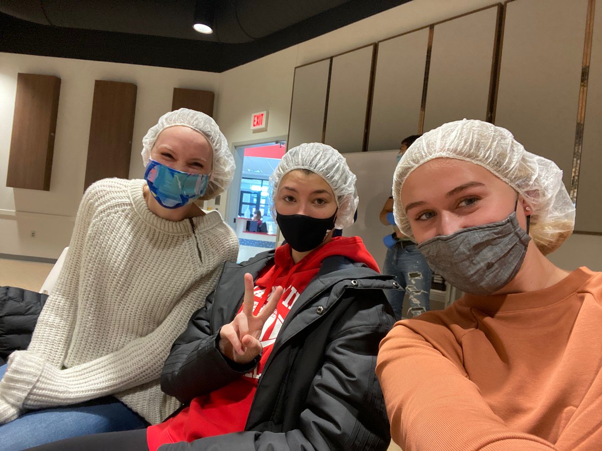 GVUWS_YWNWA's tweet photo. We are very proud of our team for their service during MLK Jr. Week of Service. 54 players volunteered over 60 hours in various projects honoring Dr. King's legacy.  It is more than just about the game! 
“We cannot walk alone.” 
Martin Luther King Jr.
#YNWA https://t.co/3Uesxef6Jl