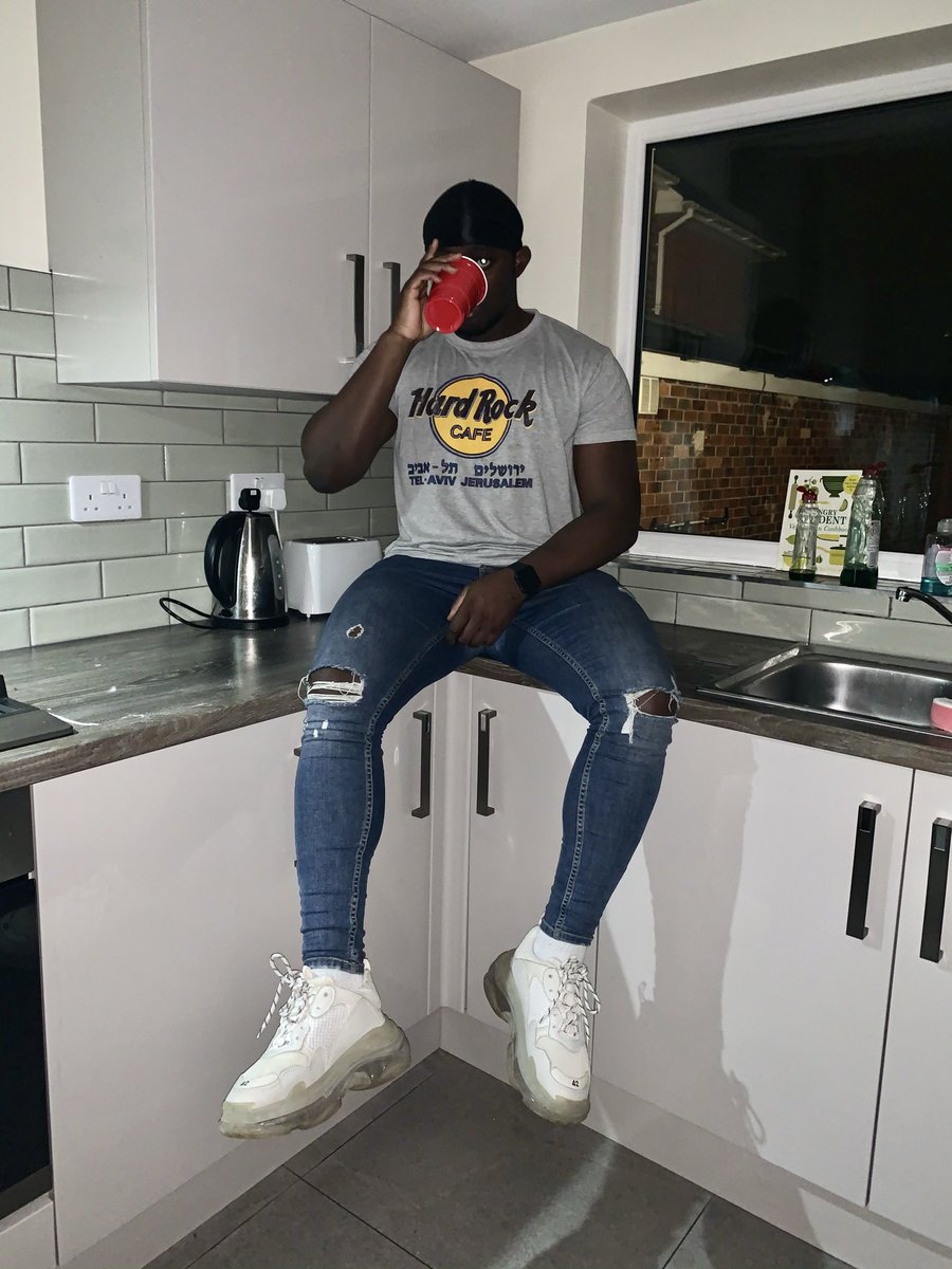iamthatmike_'s tweet photo. Tried to keep it a bit vintage so..be nice 😭#ratemydrip https://t.co/nYGLZXjCjV
