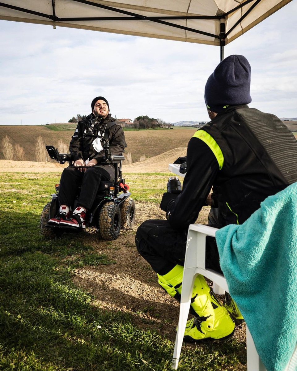 Valentino Rossi tweet media