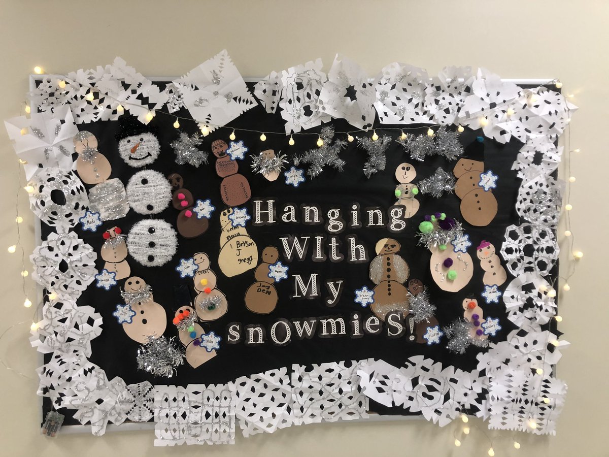 MissLauerman's tweet photo. There isn’t a bulletin board contest that my class hasn’t won in 6 years 😂 #competitive 

Very proud of this creation we threw together in 30 minutes and our added multicultural snowman 🙎🏽🙎🏼‍♂️🙍🏽‍♀️🙍🏼‍♀️🙎🏿 https://t.co/MxoDqFUnrA