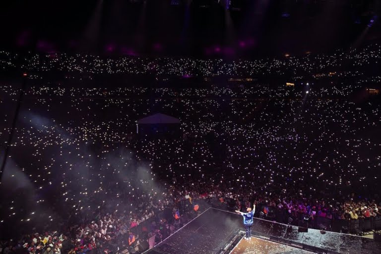 Mashiane_ZA's tweet image. The government must do the Honorable thing, and give .@casspernyovest the honorary award, as a gesture of honor and appreciation to him. for his outstanding achievements in the entertainment industry. He is a living legend if you don't agree go an hang, give him #Isithwalandwe🦁