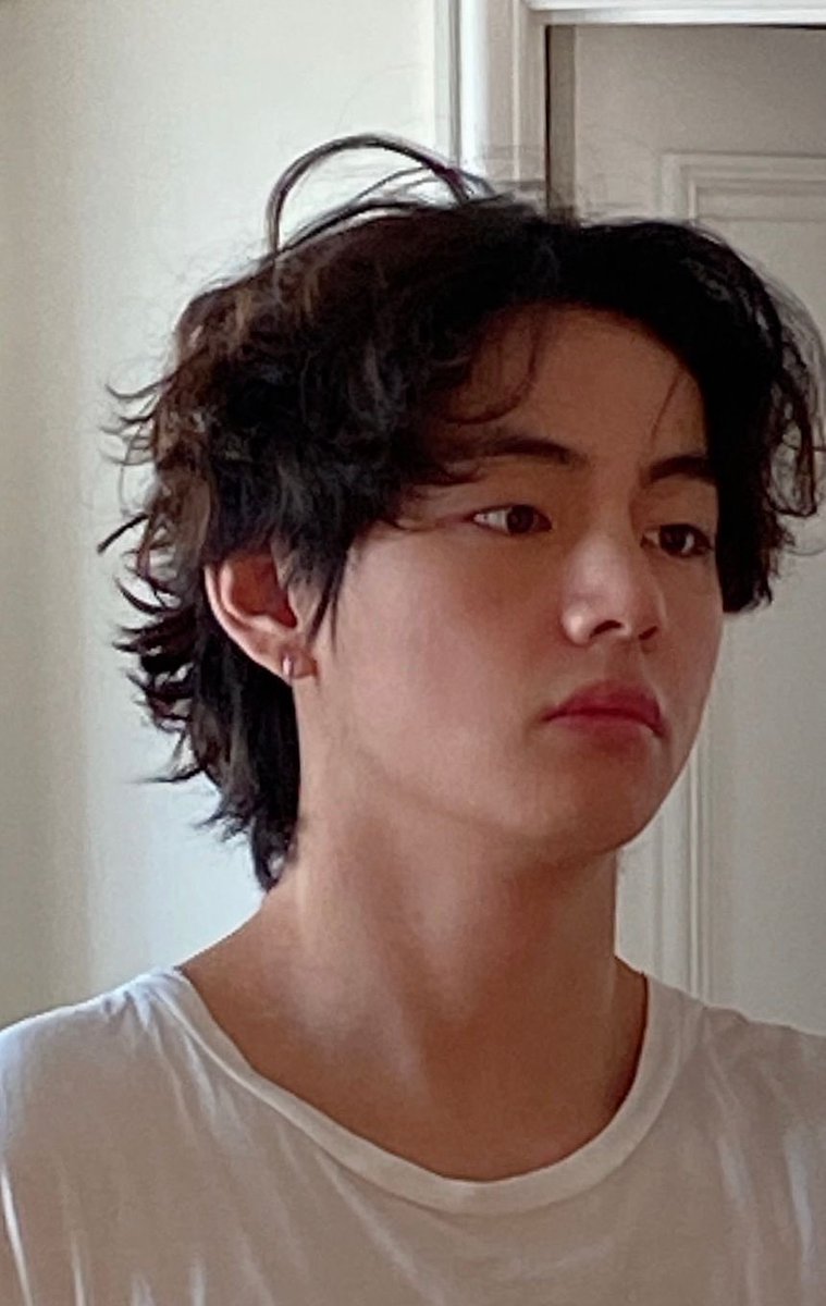 um ano que o taehyung postou essas fotos no weverse
o melhor são as legendas NSINSKJJ
"oi"
“bom dia 😏”
"meu rosto é uma panqueca, sabe?"
“mas! você ainda gosta, certo?” https://t.co/RZmq2zuc3R