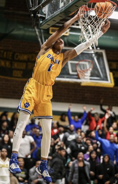 fnrivalries's tweet photo. Game Day! Coach Prince and the Dudley Boys Basketball Team (1-3) will host Mt. Tabor High (3-2) at 6pm. This is always an exciting matchup! You can watch it LIVE at https://t.co/TU6Asq5LZr for $12. Go Panthers! https://t.co/S9xFiWebTm