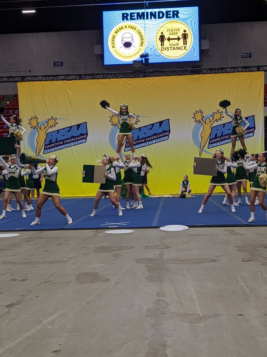 .<a href="/LHP_Cheer/">Lake Highland Cheer</a> and <a href="/RobinsonKnights/">Robinson Knights</a> are moving on to Large Non-Tumbling Finals!
