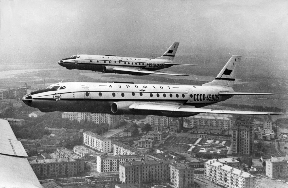 sovietvisuals's tweet image. Aeroflot Tupolev Tu-124 CCCP-45005 on a test flight, USSR, 1960s