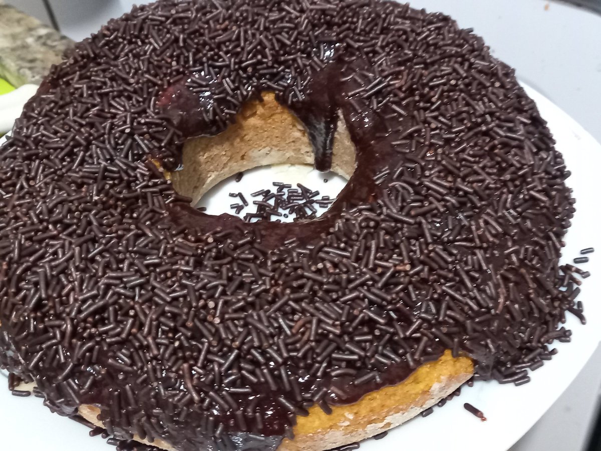 vegmitas's tweet photo. Final de tarde numa sexta feira, merecemos um bolinho pro café da tarde!

Bolo de cenoura com cobertura de chocolate.

Peça o seu!!!

#bolodecenoura #bolovegano #cafedatarde #docevegano #sampa
#vegmitasdalilica https://t.co/PMO1Stm8xo