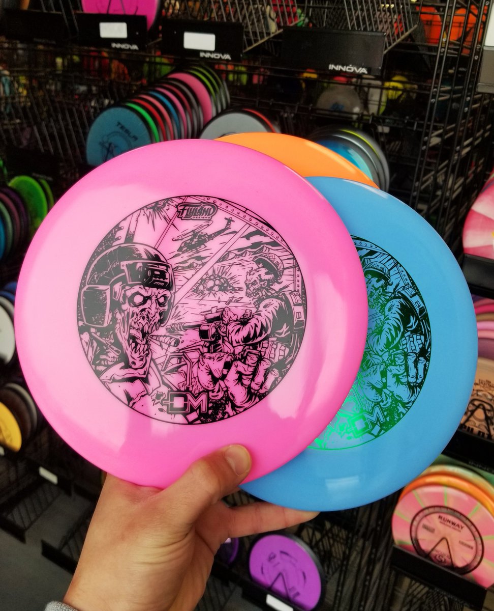 DiscStore's tweet photo. February #DiscMember discs are here!

Sign up at https://t.co/r4gcEx9JCi by Feb. 1st to receive an exclusive @DynamicDiscs BioFuzion Sergeant plus more!

Art by Brian Allen @flylanddesigns 

#DiscGolf #Discstore #Sergeant #GrowtheSport https://t.co/V3Df0cG2b7