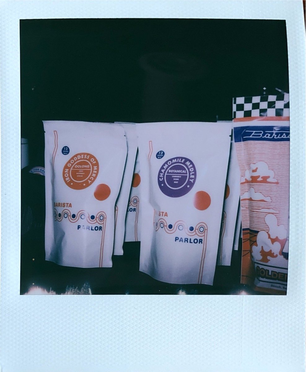 🚨 Alert 🚨 Stoked to announce that you can now grab a retail bag of the same delicious teas we serve in the shops! Available at all our locations + BaristaParlor.com 🍵

🌼 Each bag makes 12 cups! 🌸

#teatime 🌱 #GoForGold