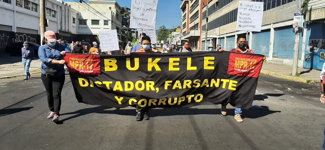 Mela_WH's tweet photo. #22DeEnero Esta mañana parece haber iniciado RESISTENCIA y REBELDÍA CONTRA el REGIMEN de #BukeleFarsante 

👇 vistazo en hilo https://t.co/JJdiLyV1fv