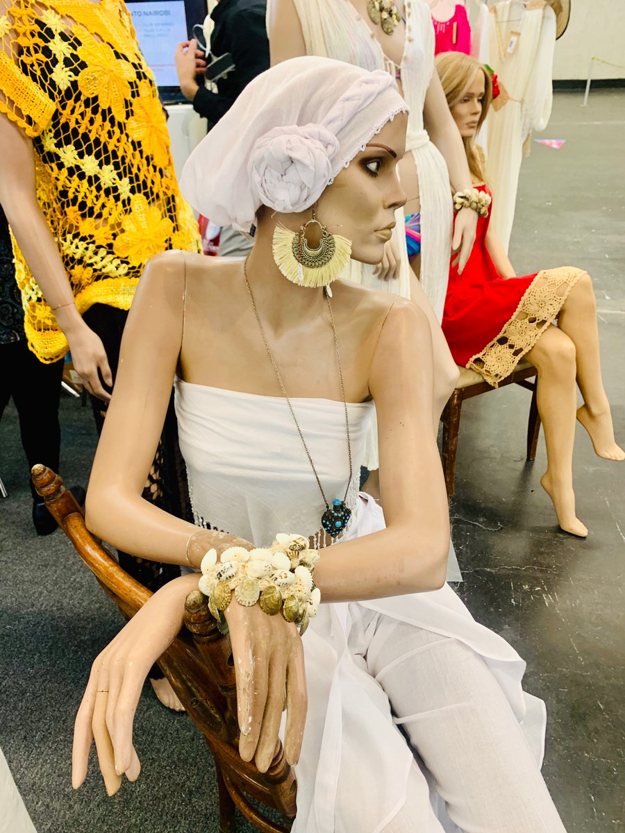 Fashion__Studio's tweet photo. GUADALAJARA 🇲🇽 - Congratulations on another amazing #tradeshow, @Intermoda, @ExpoGuadalajara, @GuadalajaraGob! 👏🏻👏🏻👏🏻
#fashion #moda #event #expo #guadalajara #mexico #highlights #IM74 #visitmexico #modamexicana #economia #business #fashionnews https://t.co/shQ8ggsSwM