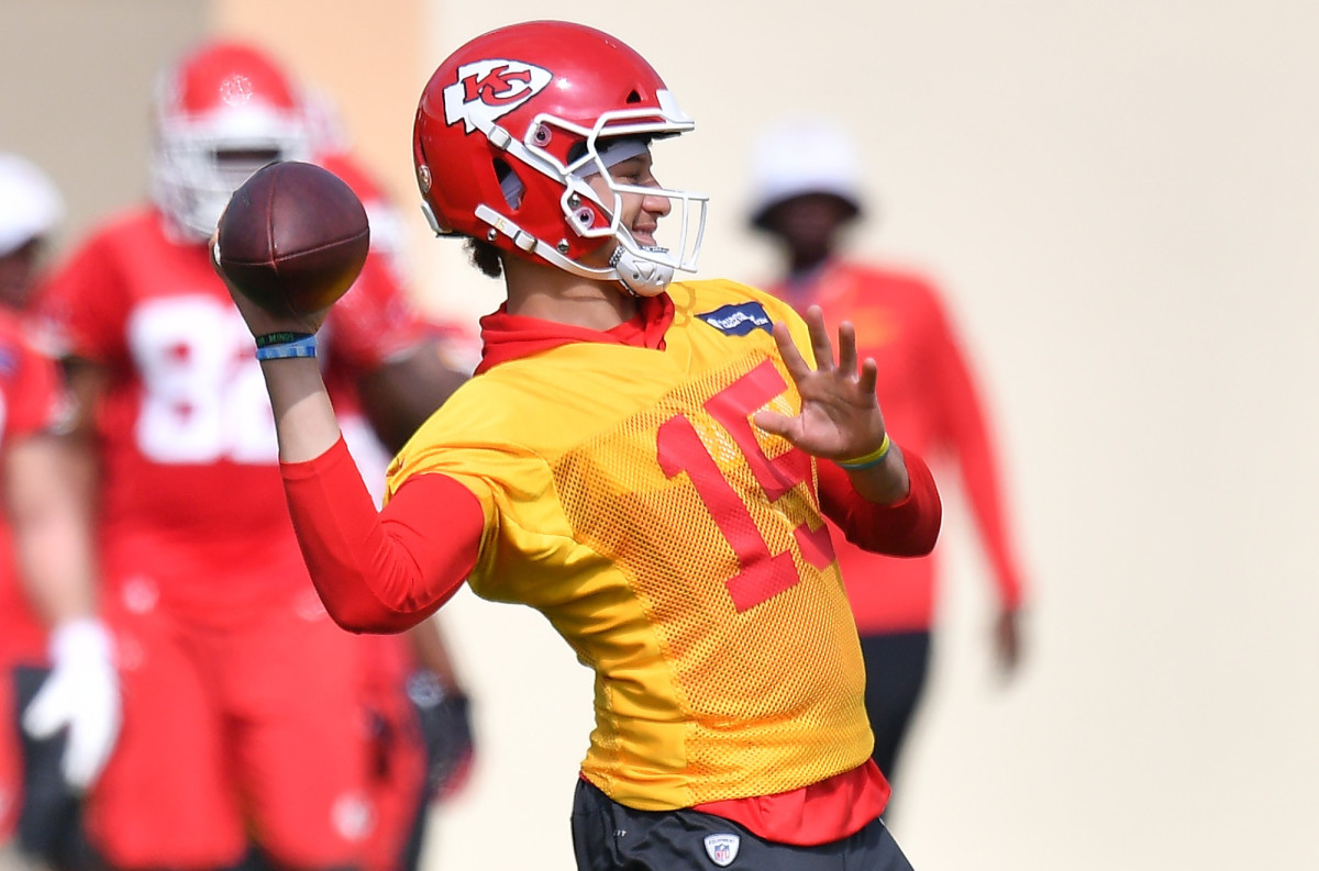 Chiefs' Patrick Mahomes cleared from NFL concussion protocol