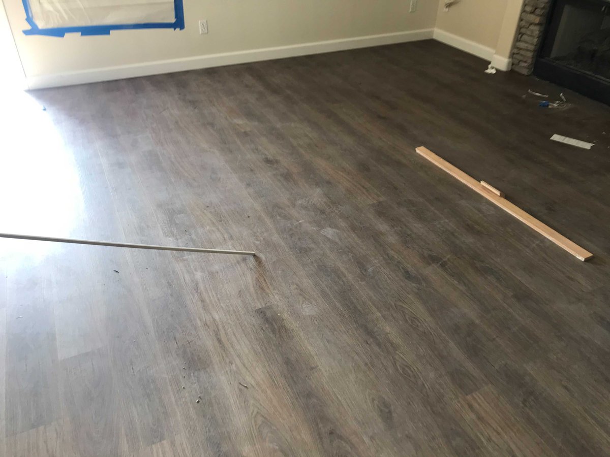 InteriorsNative's tweet image. Worked around a lot of beautiful wooden furniture to install this lovely Skynard Oak from the Endura Plus collection. 

Interested in getting a free quote on your next flooring project? Message us today and we will give you an estimate.