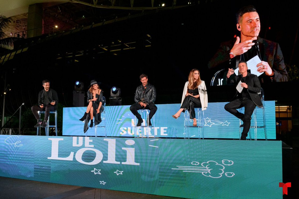 hm_comms's tweet image. Last night, we celebrated in an epic way the virtual and live premiere of @Telemundo 's new series La Suerte de Loli. Don't miss La Suerte de Loli on Tuesday, January 26! #lasuertedeloli
