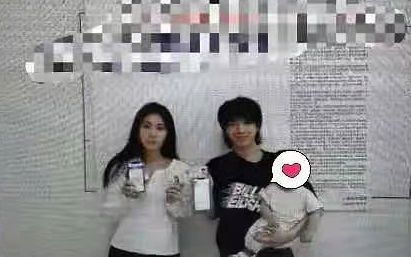 Timednews Com 华晨宇张碧晨未婚有女同抚养男方称仍单身 网曝中国顶级流量歌手知名歌手 华晨宇在微博上爆料自己已经未婚生子 孩子今年一岁了 孩子的母亲是中国另外一位知名女歌手和张碧晨 二人已经生子 孩子一岁了 T Co Yhg6mpzpp5 Timednews Com 华晨宇张碧晨未婚有女同抚养男方称仍单身 网曝中国顶级流量歌手知名歌手 华晨宇在微博上爆料自己已经未婚生子 孩子今年一岁了 孩子的母亲是中国另外一位知名女歌手和张碧晨 二人已经生子 孩子一岁了 T Co Yhg6mpzpp5