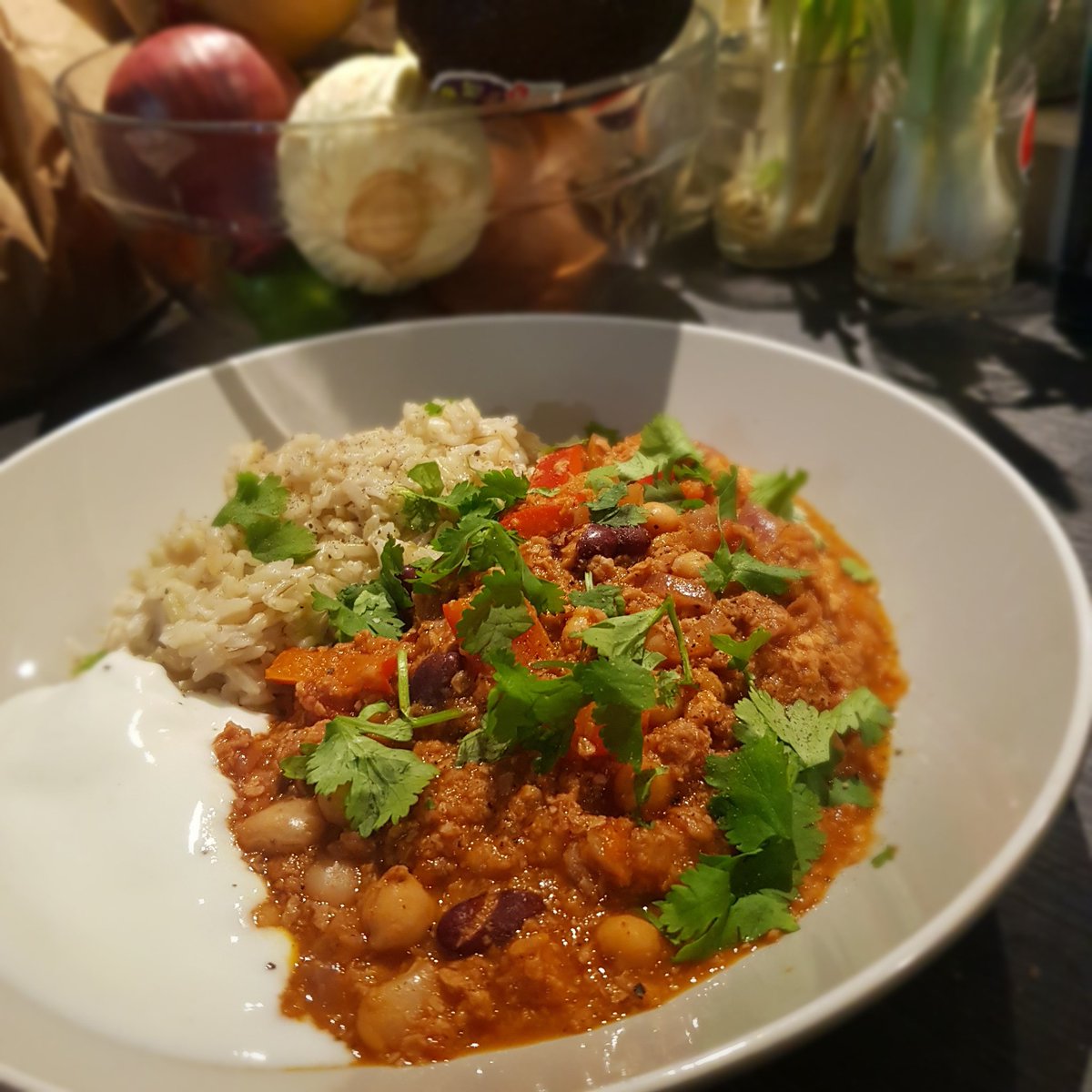 Delicious veggie chilli with @meatlessfarm - I could get used to this! #MakeItMeatless