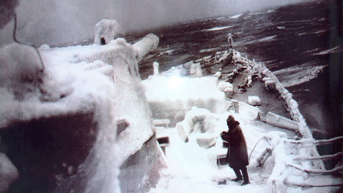 Navegar por el Atlantico Norte no era tarea fácil y representaba un peligro añadido a las fuerzas alemanas.