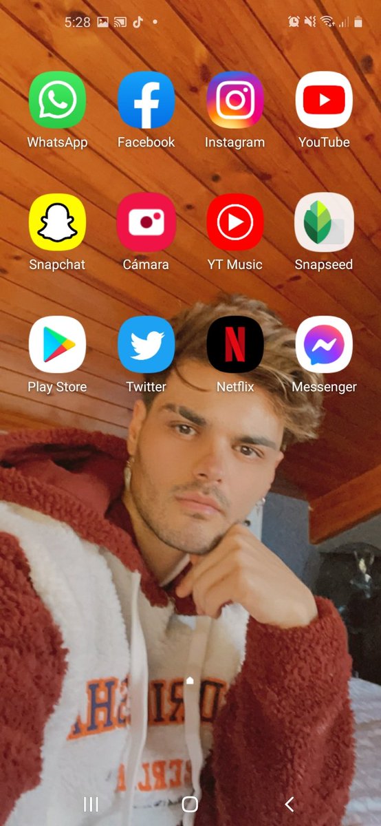 RubiiBonilla's tweet photo. Mi nuevo fondo de pantalla🤭🥰 
@AbrahamMateo https://t.co/EY7FCdpSEM