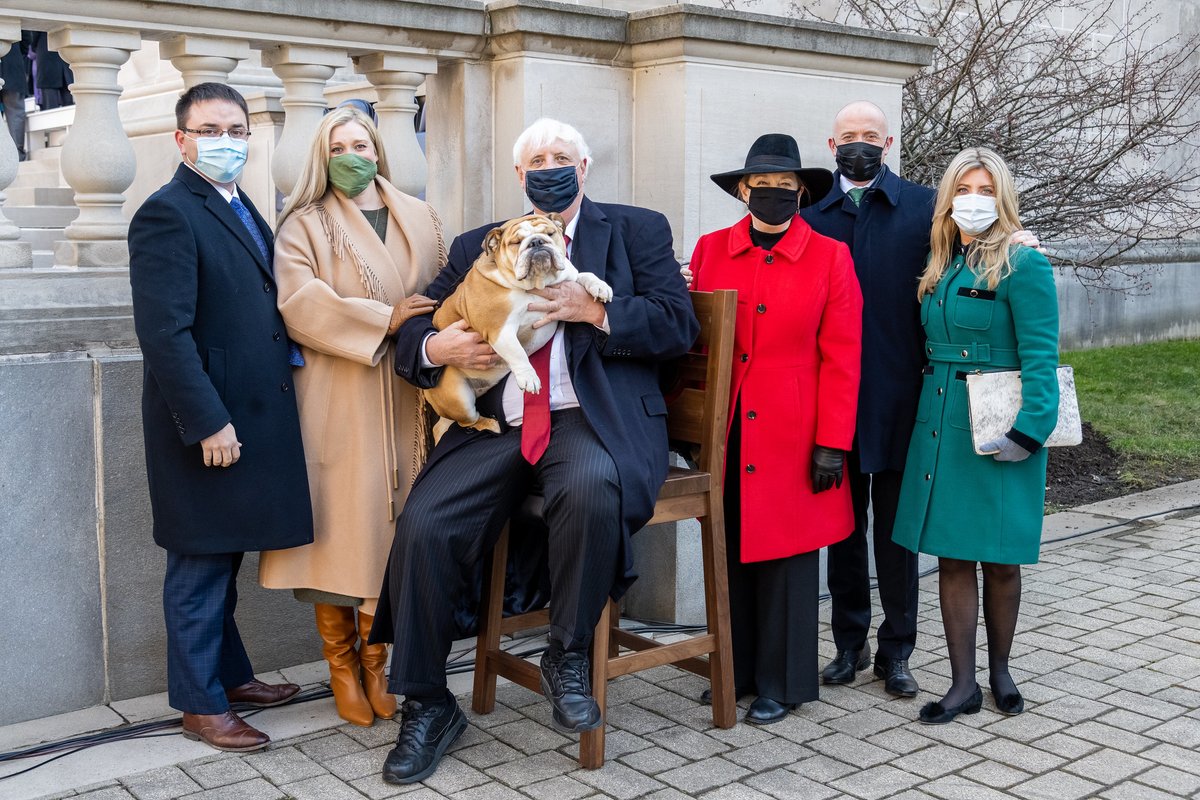 WVGOP's tweet photo. Congratulations to @WVGovernor @JimJusticeWV on his swearing in today on the North Side of the State Capitol Building in Charleston. After taking his Oath of Office and being sworn in, Gov. Justice delivered his Inaugural Address. #WVGOP #WVGov #WVPol https://t.co/IUOE8T2CNo