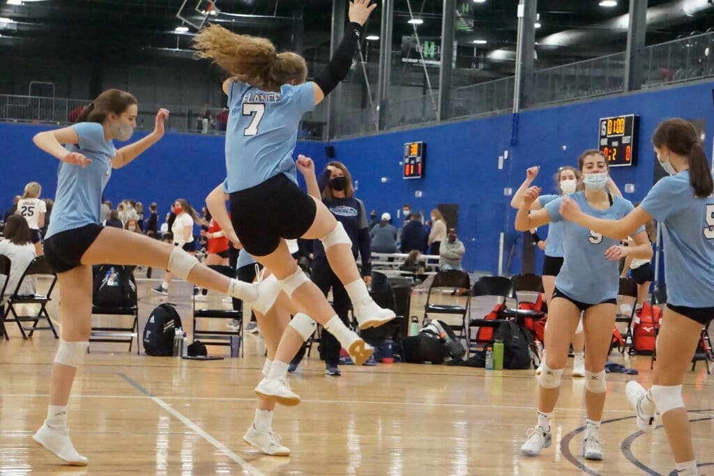Prep Dig Wisconsin (@prepdigwi) on Twitter photo 15 More Athletes To Know From The Quad Cities Clash
<a href="/ashliharn/">Ashli Harn</a>
<a href="/ellabarragy/">ella barragy</a>
<a href="/SkyHighVB/">SKY HIGH VOLLEYBALL</a>
<a href="/CarizmaMuth/">carizma muth</a>
prepdig.com/2021/01/15-mor… 15 More Athletes To Know From The Quad Cities Clash
<a href="/ashliharn/">Ashli Harn</a>
<a href="/ellabarragy/">ella barragy</a>
<a href="/SkyHighVB/">SKY HIGH VOLLEYBALL</a>
<a href="/CarizmaMuth/">carizma muth</a>
prepdig.com/2021/01/15-mor…
