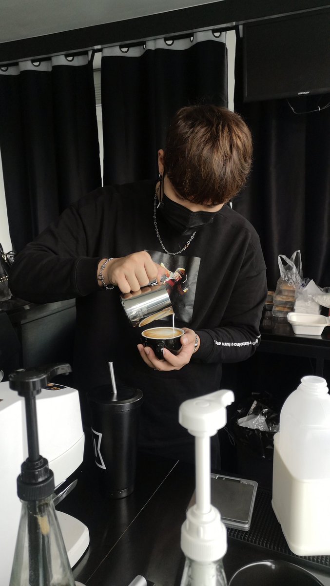 NFspchy's tweet photo. เป็นลมแล้วชั้นนนน ฮื่ออออ 🙈❤️
#Korelabcafe #Korelab #kangsomks https://t.co/d0kKrvNCOB
