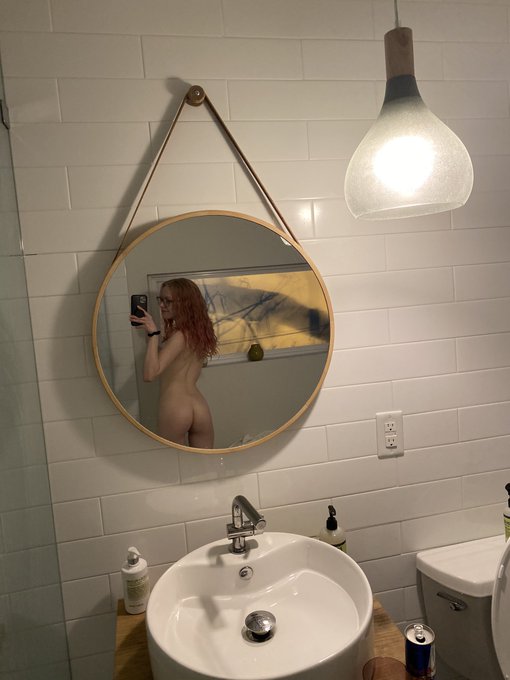 Good night, tweeters. 🖤 https://t.co/k6YxRRP38Q<a href="/tag/femdom"class="tags"><span>#femdom</span></a><a href="/tag/spanking"class="tags"><span>#spanking</span></a>