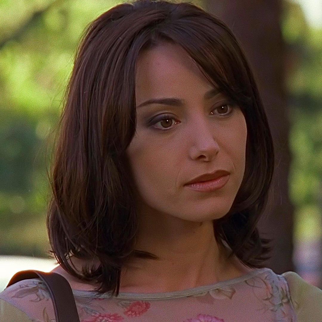 Jenny Calendar: The MoonUPRIGHT: Illusion, anxiety, intuitionREVERSED: Release of fear, unveiled mysteries, unhappiness