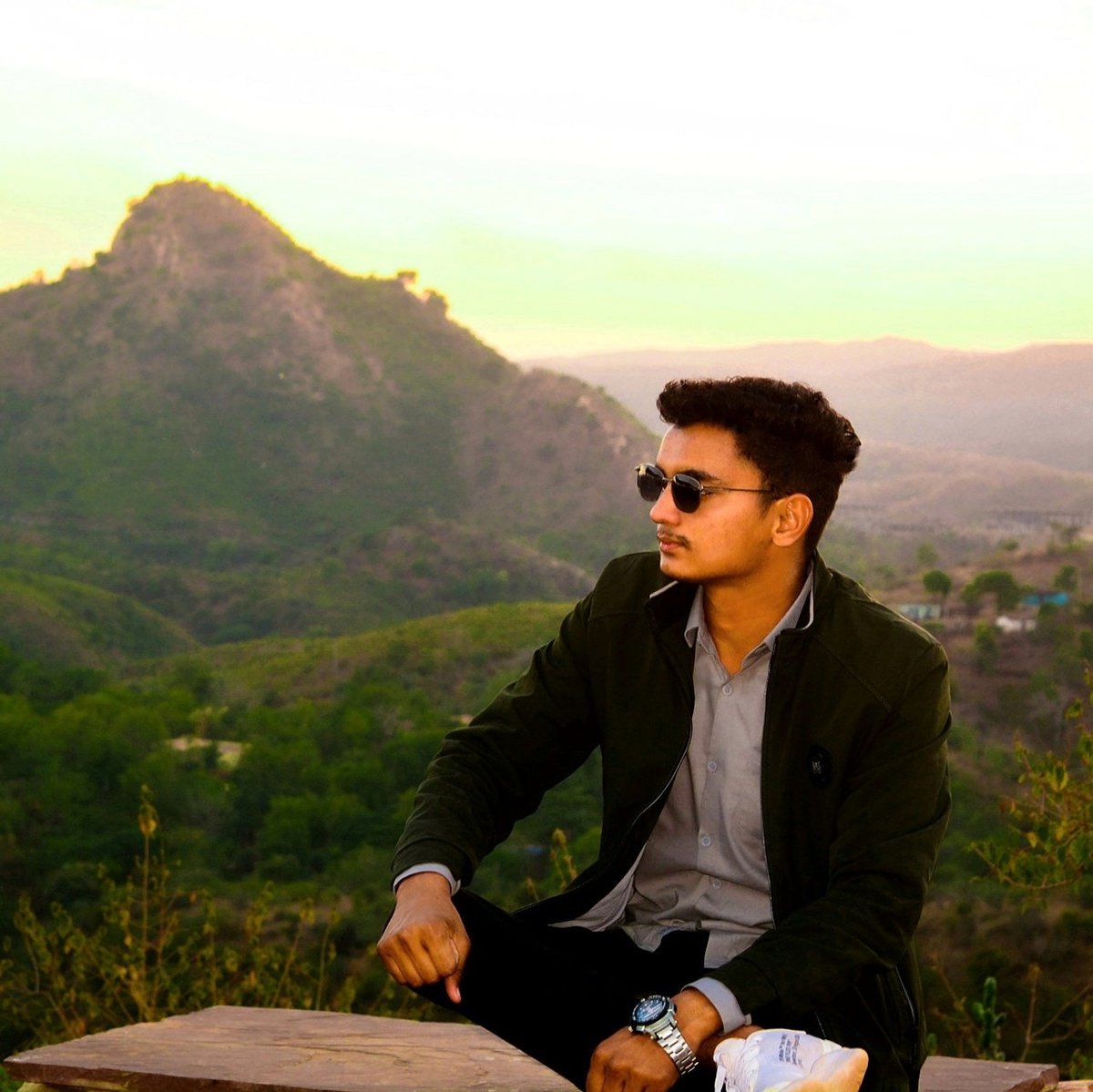 MMuwal79's tweet photo. #NewProfilePic https://t.co/GbKHChh5QY