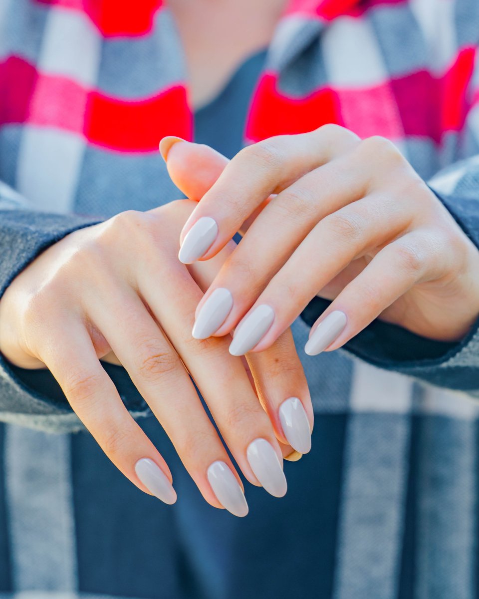 GelishMINI's tweet photo. Let's get Bare & Toasty with this nude shade from the Shake Up The Magic! holiday/winter collection. #Gelish #GelishMINI #BareandToasty #ShakeUpTheMagic #HolidayNails #WinterNails #HolidayCollection #WinterCollection #GetGelished #GelNails #DIYNails #AtHomeNails #GelMani https://t.co/JomMWBAJl5
