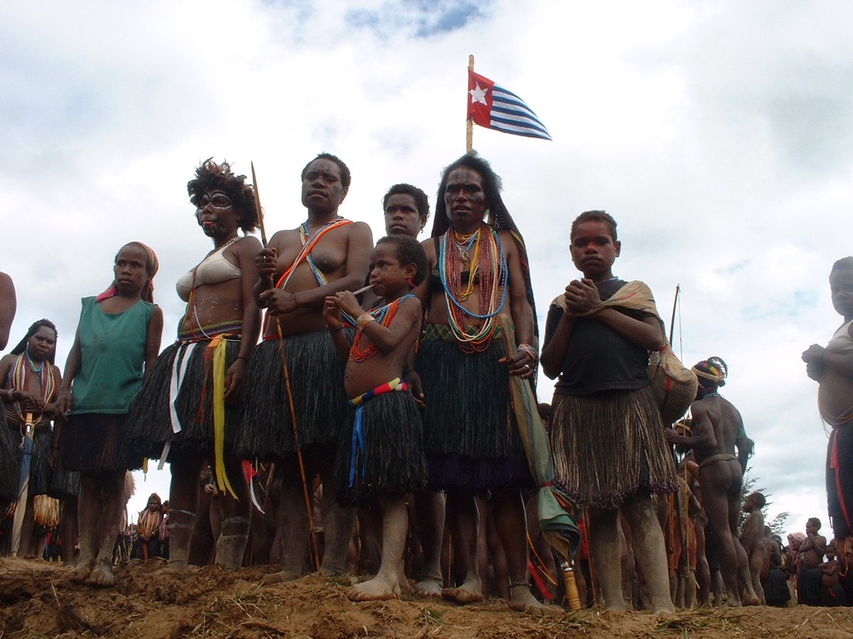 FreeWestPapua's tweet photo. We raise our flag because we are proud to be West Papuans. We will never consider ourselves as Indonesians. https://t.co/LBXqNVUcLh
