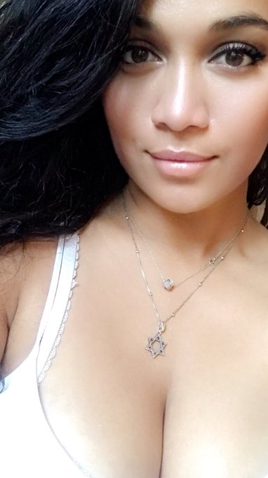 #hi https://t.co/wKbFBxoQ8W<a href="/tag/hi"class="tags">#hi</a>