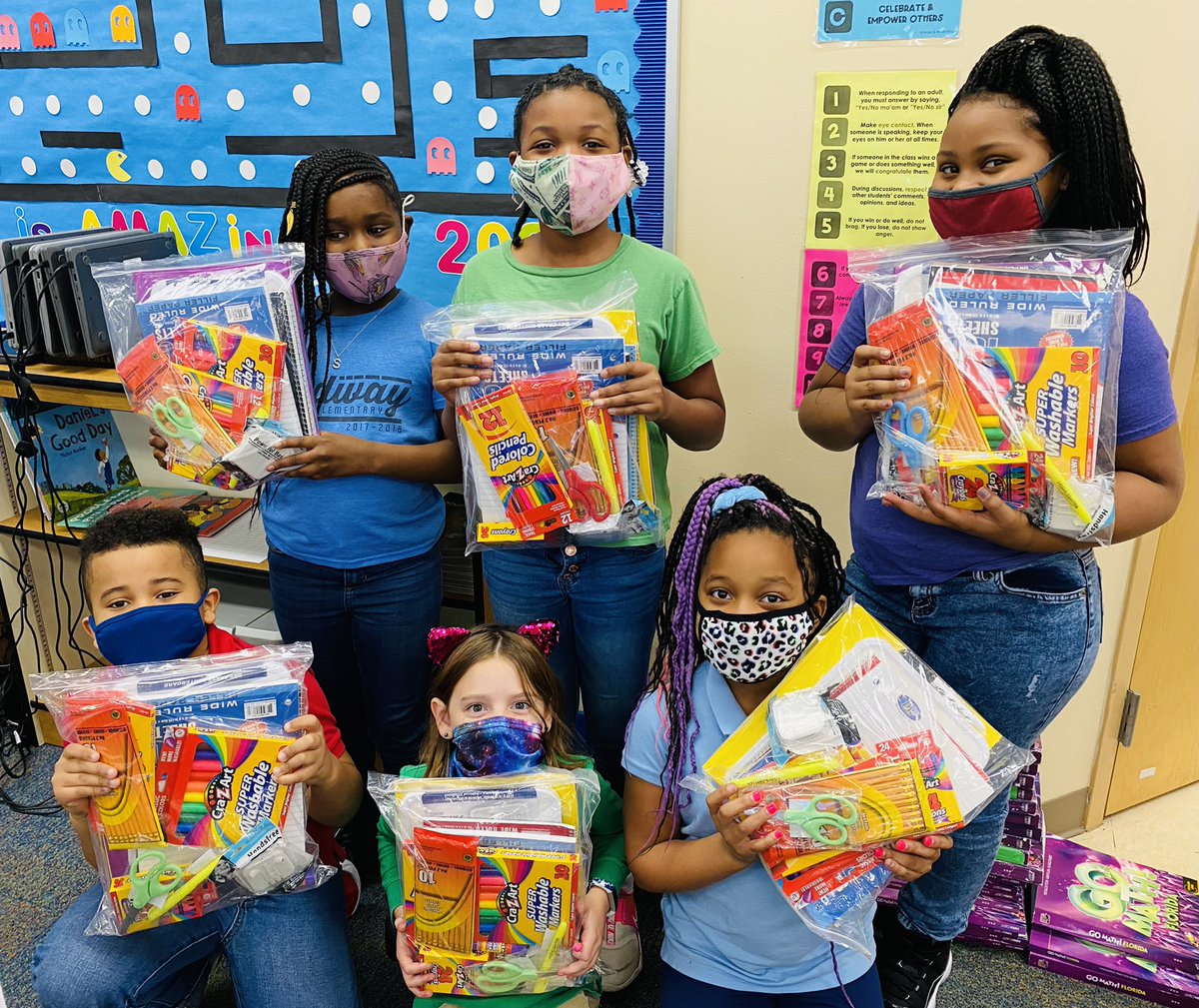 Midway Elementary School of the Arts (@midwayscps) on Twitter photo Wow! Check out these Midway scholars with their BRAND NEW supply bags from <a href="/SCPSFoundation/">Foundation for SCPS</a> π€© These kits are filled with supplies from <a href="/Tools4Seminole/">Tools 4 Seminole Schools</a> & we could not be more grateful! Thank you <a href="/seminolecounty/">Seminole County, FL</a> CARES & <a href="/LockheedMartin/">Lockheed Martin</a> for helping to create #MidwayMagic! βοΈππβοΈ Wow! Check out these Midway scholars with their BRAND NEW supply bags from <a href="/SCPSFoundation/">Foundation for SCPS</a> π€© These kits are filled with supplies from <a href="/Tools4Seminole/">Tools 4 Seminole Schools</a> & we could not be more grateful! Thank you <a href="/seminolecounty/">Seminole County, FL</a> CARES & <a href="/LockheedMartin/">Lockheed Martin</a> for helping to create #MidwayMagic! βοΈππβοΈ