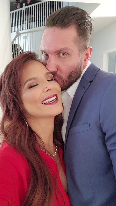 Oh....WOW....I just had a totally orgasmic day with @QuintonJamesxxx for @naughtyamerica #IHaveaWife<a href="/tag/ihaveawife"class="tags"><span>#ihaveawife</span></a>