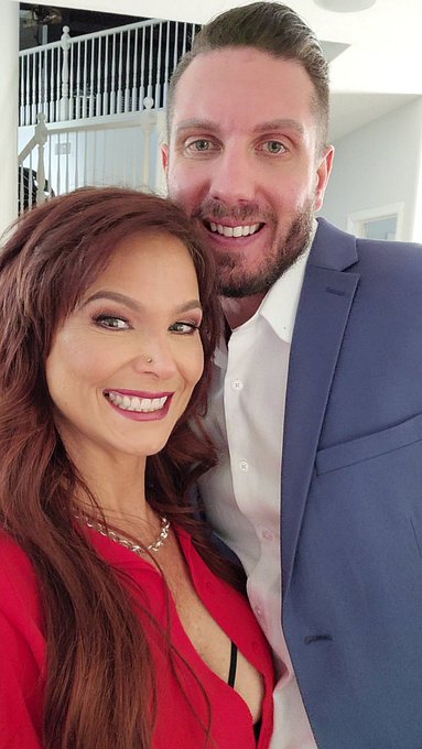 Oh....WOW....I just had a totally orgasmic day with @QuintonJamesxxx for @naughtyamerica #IHaveaWife<a href="/tag/ihaveawife"class="tags"><span>#ihaveawife</span></a>