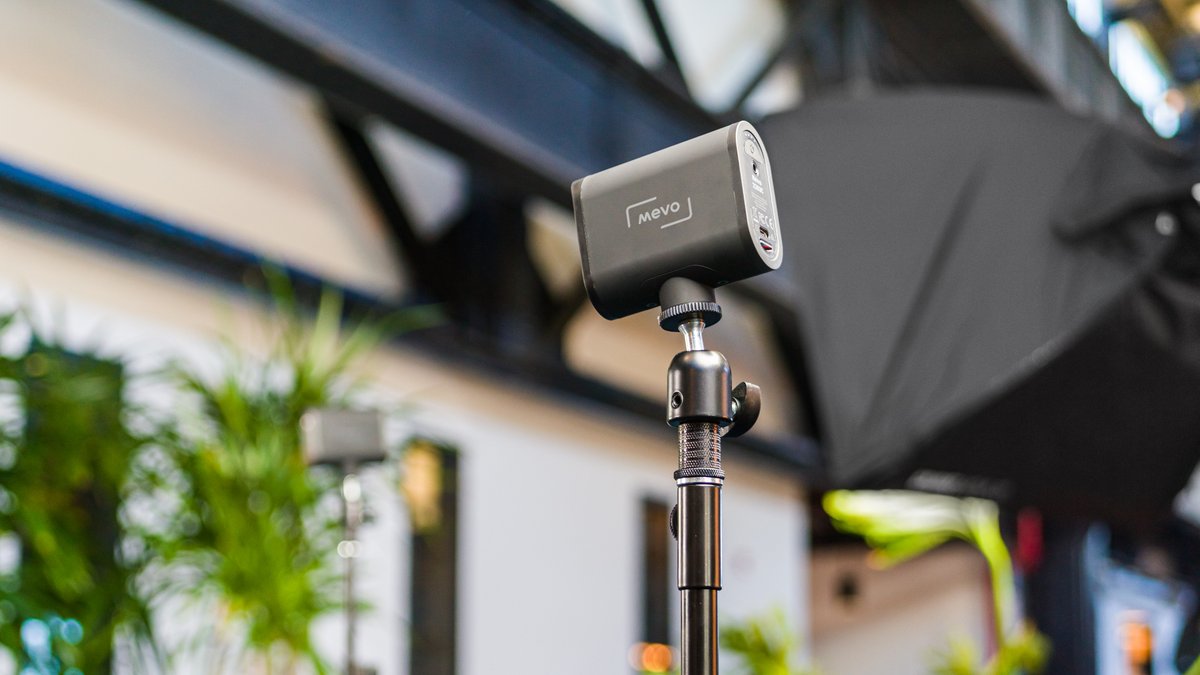 mevocamera's tweet image. Scale up your productions and save $90 on a pair of Mevo Starts, complete with stands and cases. Learn more: bit.ly/3ohfzU7 (US Only)