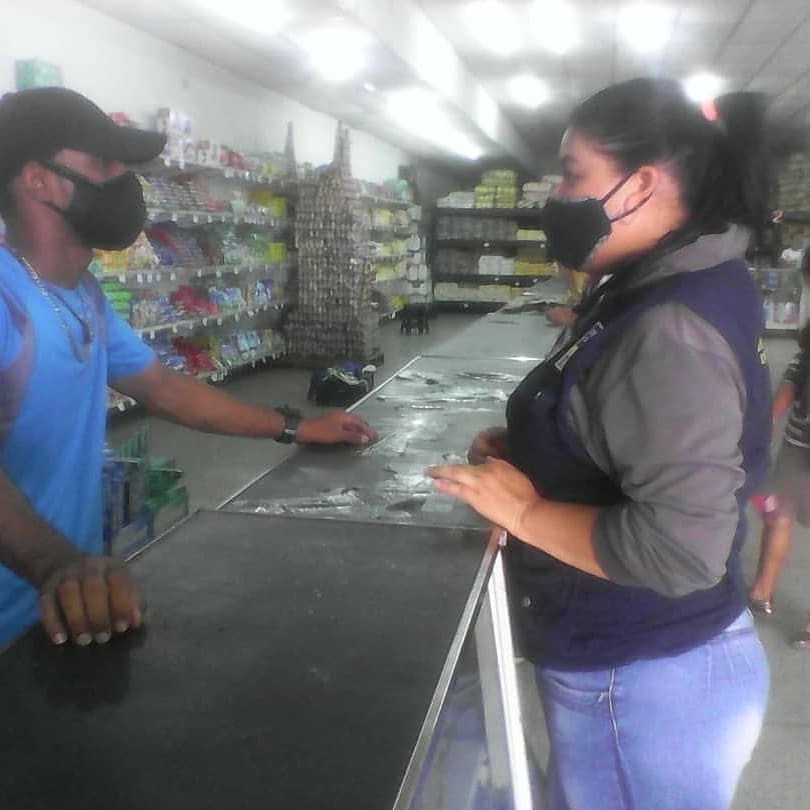 DDGDDHH's tweet photo. #EnAcción hoy 22 Enero 2021, desde el sector las cayenas parroquia alto de los godos, delegada supervisa y sensibiliza a comerciantes y consumidores en el cumplimiento de las medidas de bioseguridad para la contención del COVID-19 por una salud segura de sus habitantes https://t.co/NDuVSClvXs
