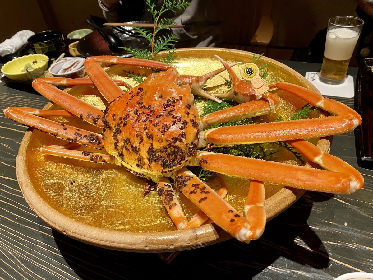 銀座の高い寿司は 産地から遠い銀座で美味く魚を食べるために工夫し尽くされた寿司 であって美味しさだけで言えば名産地で頂く寿司にはかなわないのでは Togetter